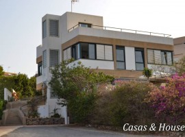 Lovely property in Cala Flores next Cabo de Palos