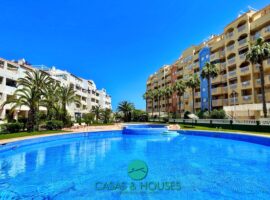 Moderno y encantador apartamento en planta baja con acceso a jardín