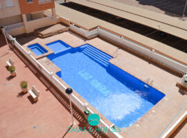 Apartamento en la urbanización Luz Bahía en el km 18 de La Manga