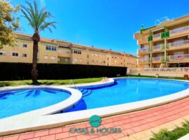 Apartamento en plant baja con preciosas vistas de la piscina comunitaria