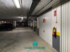 Garaje subterráneo cerrado situado en la urbanización Marinesco I