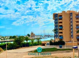 Precioso apartamento con vistas del puerto y plaza de aparcamiento