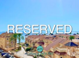 Extended 2-bedroom apartment with sea views and a perfect location in Puerto y Playa