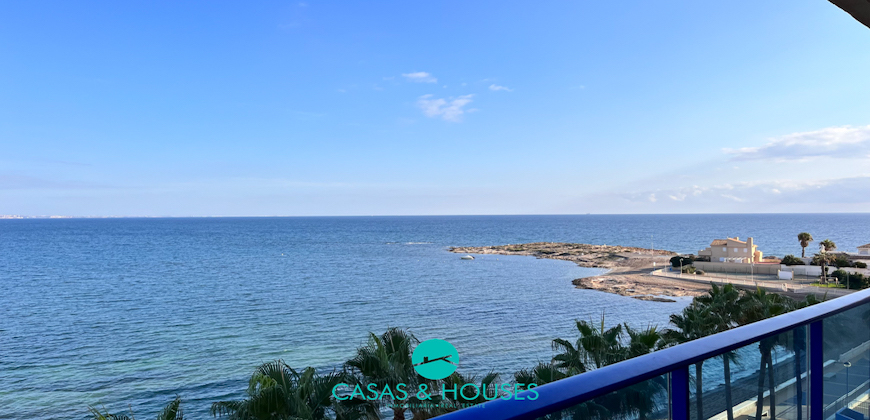Apartamento de dos dormitorios frente al Mar Mediterráneo