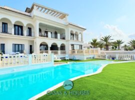 Una Villa Palaciega Frente al Mar de Distinción Única – La Manga del Mar Menor