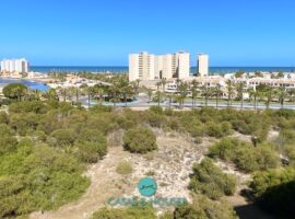 Spacious three-bedroom, two-bathroom apartment in the Luz Bahia complex.