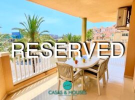 Spacious apartment with beautiful views and two terraces in Villas de Frente Marino