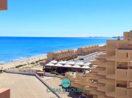 Modern refurbished studio with terrace and sea views in La Manga