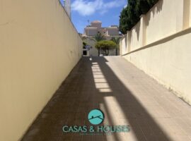 Garaje Doble de 27 m² en Venta en La Manga del Mar Menor – Km 12.5