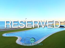 Bright and Modern Apartment Between Two Seas, with parking space.