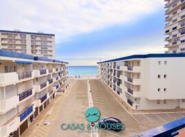 Despierta cada día entre dos mares: tu hogar con alma mediterránea en Manga Beach.