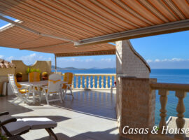 Three-bedroom penthouse in the Pedrucho Mar residential complex