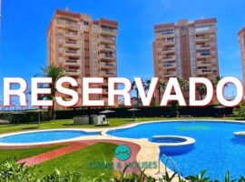 Vida Costera Elevada con Vistas a los Dos Mares y al Puerto Deportivo Tomás Maestre