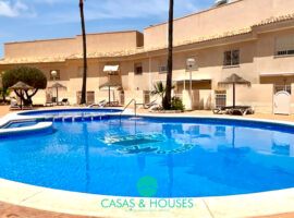 Triplex de tres dormitorios residencial Calazul en Cala Flores