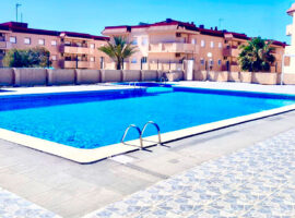 Apartamento en Tessy de tres dormitorios en La Manga del Mar Menor