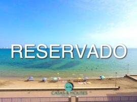 Un balcón privado al Mediterráneo: luz, brisa marina y vistas infinitas en Bahía Playa 2000